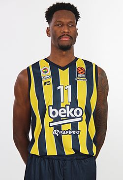 Nigel Hayes 11 Fenerbahçe Basketball 20220925 (1) (cropped).jpg