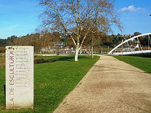Pontevedra capital Parque de la Isla de las Esculturas, entrada principal.jpg