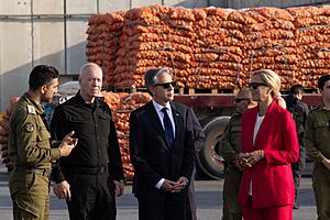 Secretary Blinken Tours Kerem Shalom (53692516088)