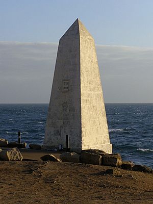 Trinity House obelisk, Portland Bill - geograph.org.uk - 1099815