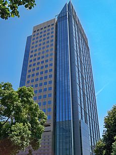 US Bank Tower Profile(Sacramento)