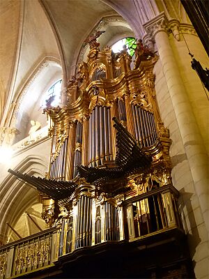 CastillaLaMancha Cuenca Catedral2 tango7174