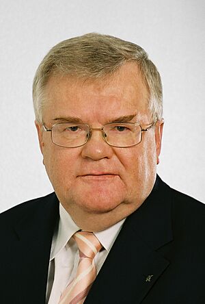 Edgar Savisaar 2005-crop