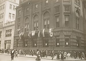 Flags - Display of Allied colors at the Union League Club, New York City - NARA - 31480390 (cropped)