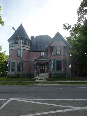 Fredericton - Crocket House