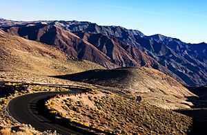 Funeral Mountains - Flickr - Joe Parks