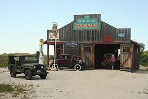 Garage at Grey Roots, Owen Sound, Ontario 6874 (7496646318)