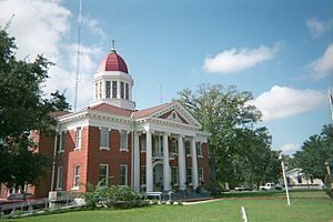 George County courthouse in Lucedale