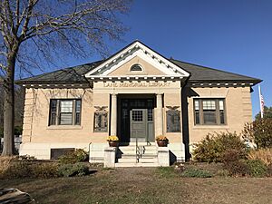 Lane Memorial Library