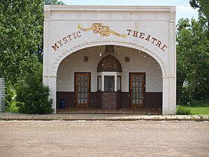 Mystic theatre marmarth north dakota 2007