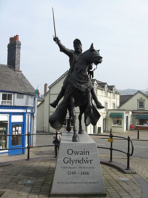 Owain Glyndwr in Corwen - geograph.org.uk - 2870477