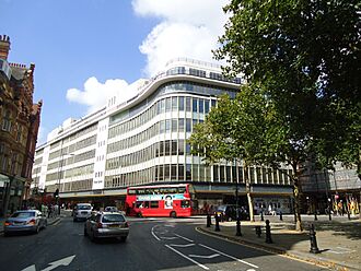 Peter Jones, Sloane Square - geograph.org.uk - 2581038.jpg