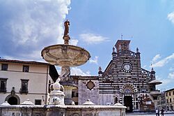 Piazza Duomo, Prato, Toscana, Italia 21