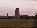 Skelton Windmill - geograph.org.uk - 244558.jpg