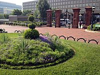 Smithsonian-haupt-garden-carriage-gates