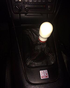 Toms accessory shift knob 