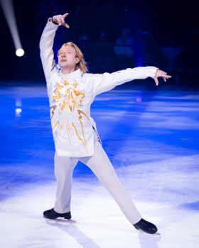 Yevgeny Plushenko at the Champions Union show.png