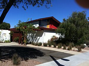 5561 La Pasada-Olan Hafley House