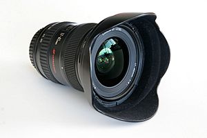 Canon 17-40 f4 L lens