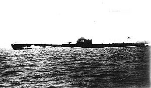 IJN submarine I-16 in 1940.JPG