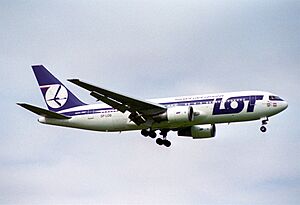 LOT Polish Airlines Boeing 767-200; SP-LOB@ZRH;11.05.1997 (4848440276)