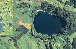 Lake Rotokawau.jpg