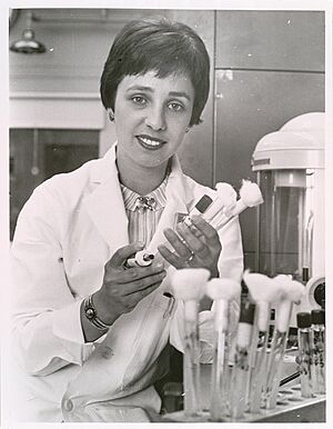 Maxine Singer, Ph.D. (33103348331)