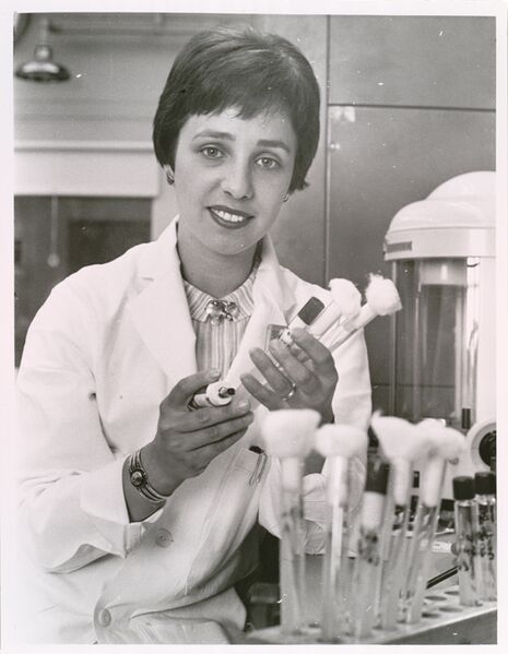 Maxine Singer, Ph.D. (33103348331)