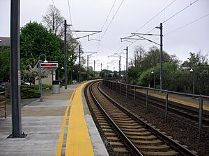 Mystic station platforms, May 2011