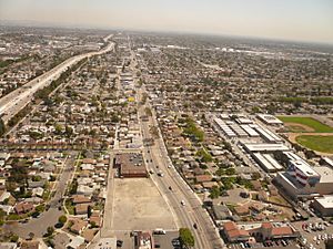 Neighborhood of North Long Beach in Long Beach, California, looking east along the south side of the 91 freeway.