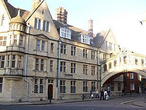 Oxford - Hertford College and Bridge of sighs