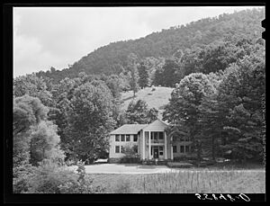 Pine-mountain-settlement-school