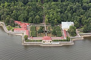 RUS-2016-Aerial-SPB-Peterhof Palace-Monplaisir Palace