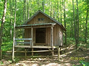 Shelter on the Pine Mountain Scenic Trail Birch Knob section