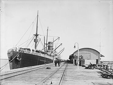 Ship "Roscommon" moored at Port Alma.jpg