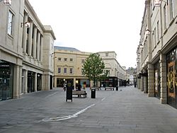 Southgate Place, Bath, from east.jpg