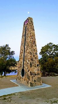 Stanthorpe Big Thermometer with the Moon overhead