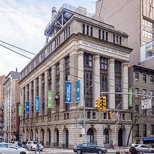 Stern College for Women - Yeshiva University (51878226726)