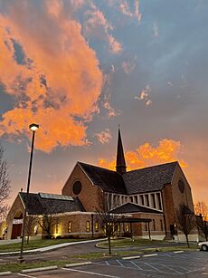 Sunset on December 14th, 2022 behind Immaculate Conception Church in Dardenne Prairie, Missouri
