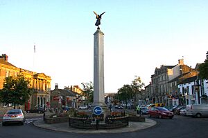 The war memorial in Skipton - geograph.org.uk - 2668322