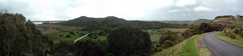 Tower-Hill-volcano-panorama
