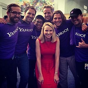 Doug Imbruce, Co-founder and CEO, with the Qwiki team and Yahoo! CEO Marissa Mayer at the Company’s Sunnyvale HQ, July 2013