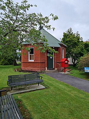 Glentunnel Post Office (4)