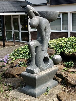 Hadley Heights sculpture (cropped)