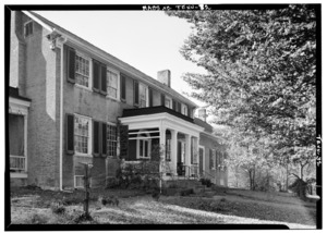 Historic American Buildings Survey, November, 1971 NORTH (FRONT) FACADE FROM NORTHEAST. - Wessyngton, Cedar Hill, Robertson County, TN HABS TENN,74-CEDHI.V,1-1
