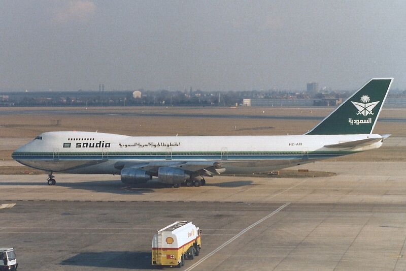 LONDON HEATHROW MARCH 1986 SAUDIA BOEING 747 HZ-AIH