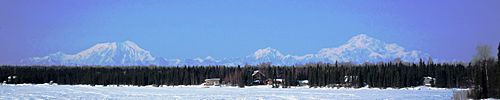 Mt McKinley wide view from Kashwitna Lake