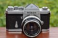 Nikon F SLR camera with NIKKOR-S Auto 1,4 f=5,8cm