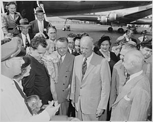 Photograph of General Dwight D. Eisenhower, the Republican nominee for President, at Washington National Airport with... - NARA - 200395