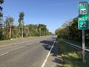 2018-10-01 09 28 40 View west along U.S. Route 30 (White Horse Pike) between First Avenue and Cleveland Avenue in Chesilhurst, Camden County, New Jersey